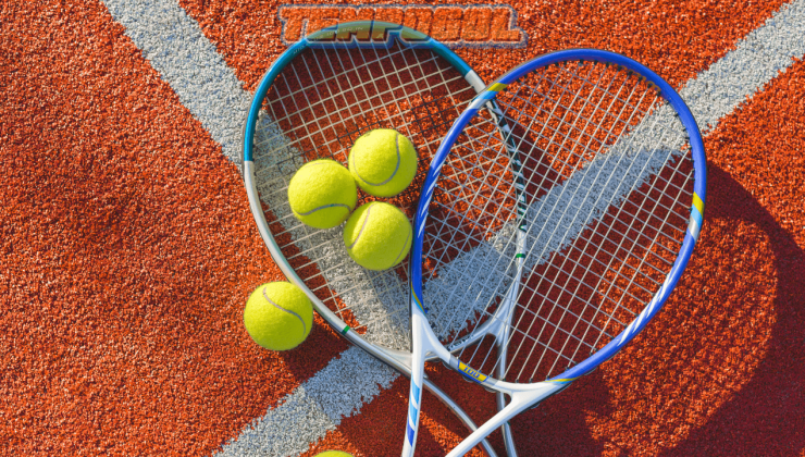 Nadal, kortlara galibiyetle döndü